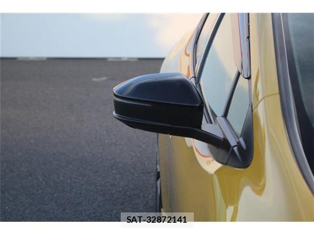 Toyota PRIUS 2023-06 6752942-25