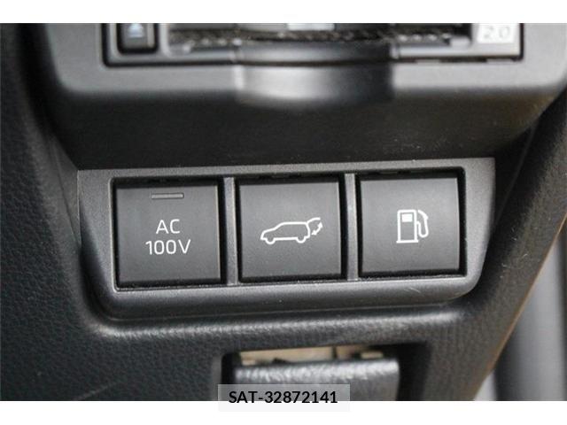 Toyota PRIUS 2023-06 6752942-4