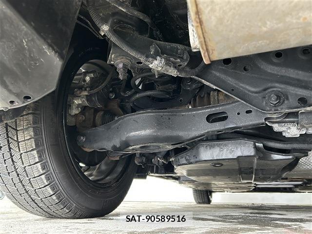 Toyota PRIUS 2023-12 6752941-11