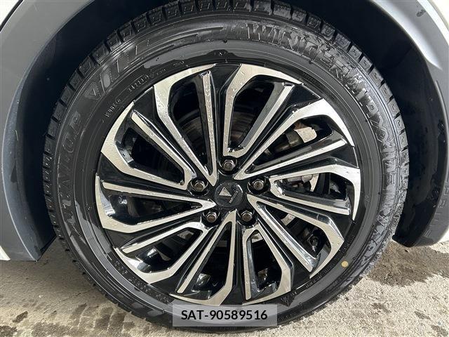 Toyota PRIUS 2023-12 6752941-12