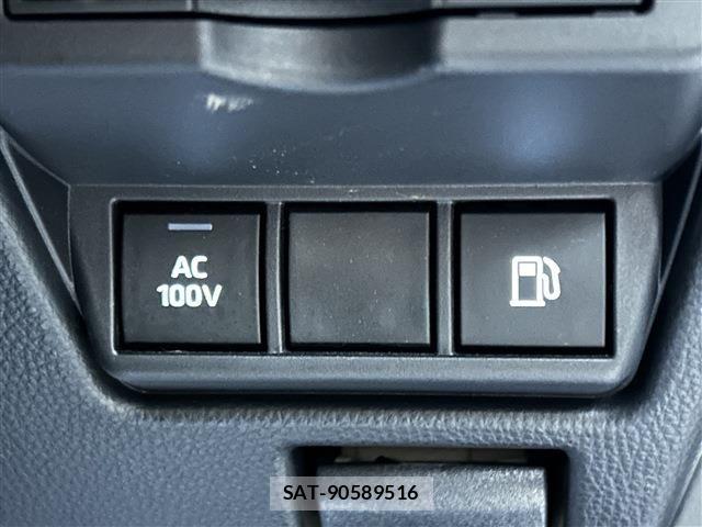 Toyota PRIUS 2023-12 6752941-18