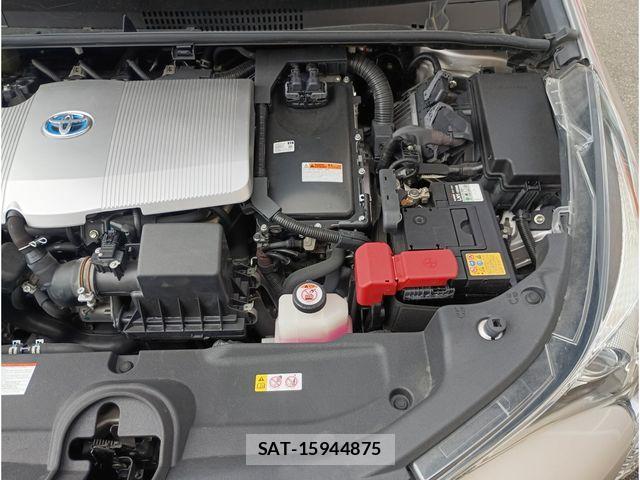 Toyota PRIUS 2017-08 6752945-15