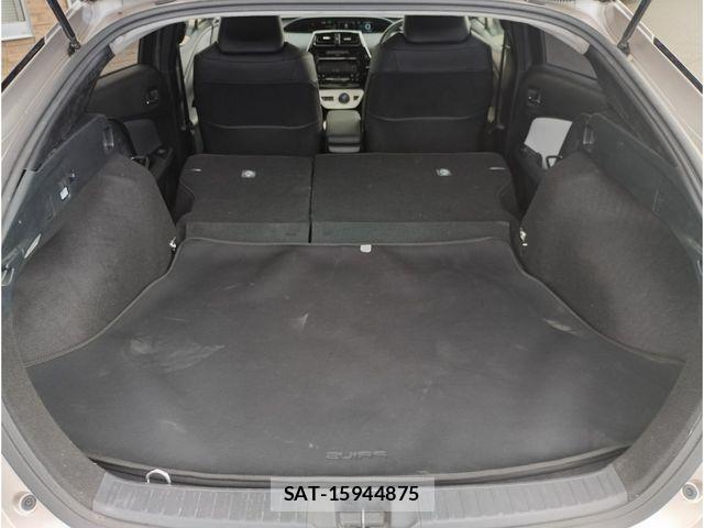 Toyota PRIUS 2017-08 6752945-3
