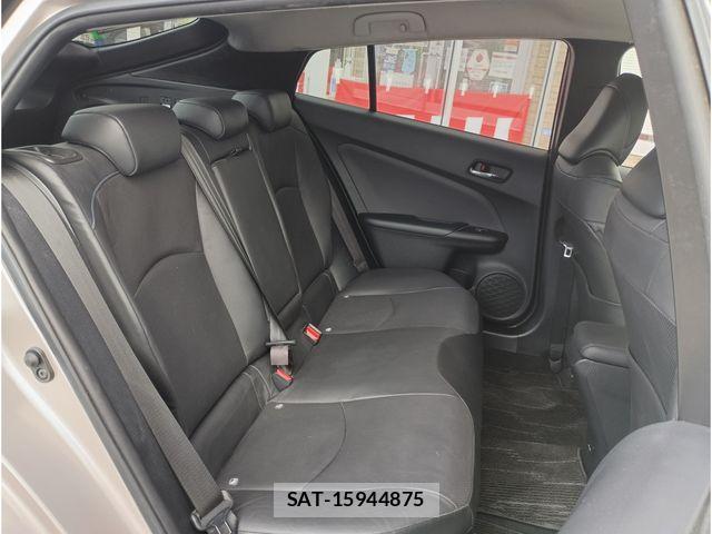 Toyota PRIUS 2017-08 6752945-5