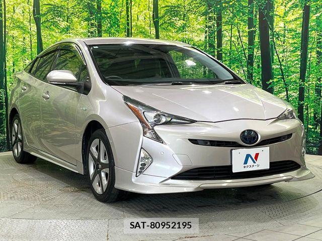 Toyota PRIUS 2016-04 6752943-16