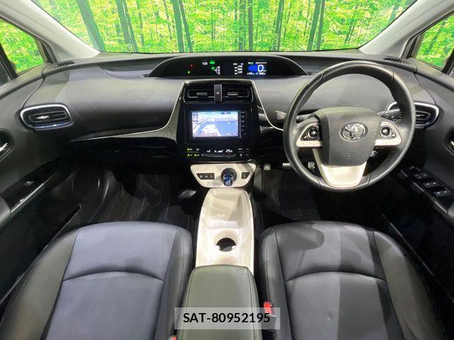 Toyota PRIUS 2016-04 6752943-1