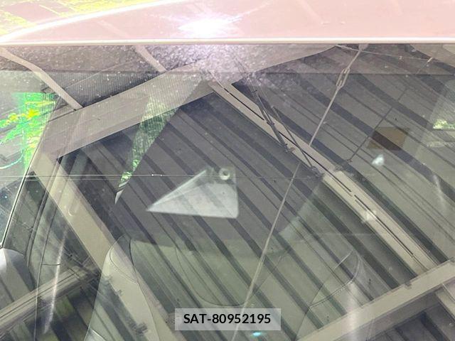 Toyota PRIUS 2016-04 6752943-4