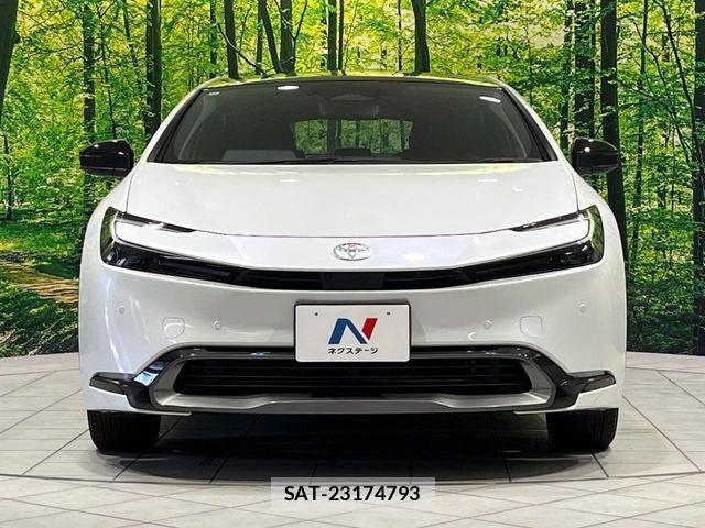 Toyota PRIUS 2023-10 6816677-14