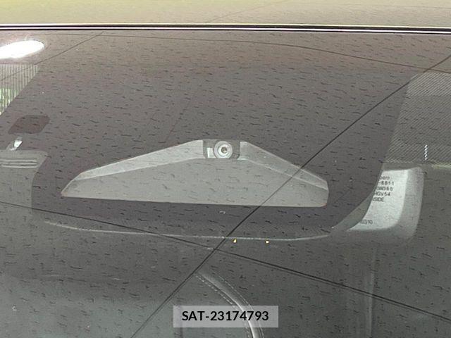 Toyota PRIUS 2023-10 6816677-6