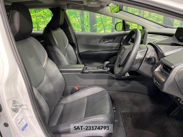 Toyota PRIUS 2023-10 6816677-8