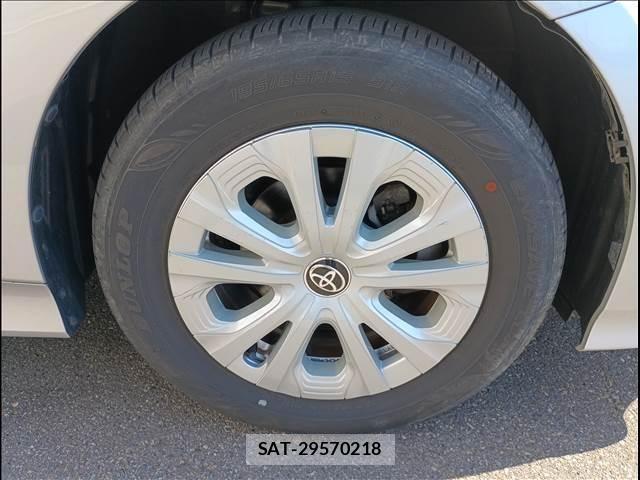 Toyota PRIUS 2019-03 6816685-6