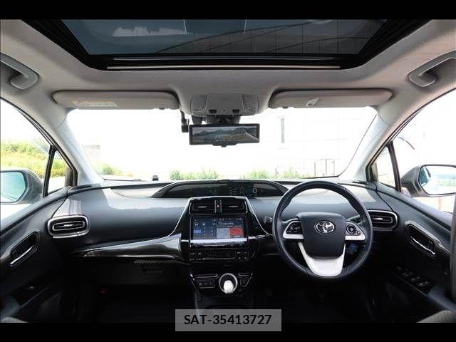 Toyota PRIUS 2018-10 6816686-27