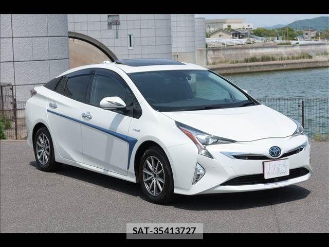 Toyota PRIUS 2018-10 6816686-5