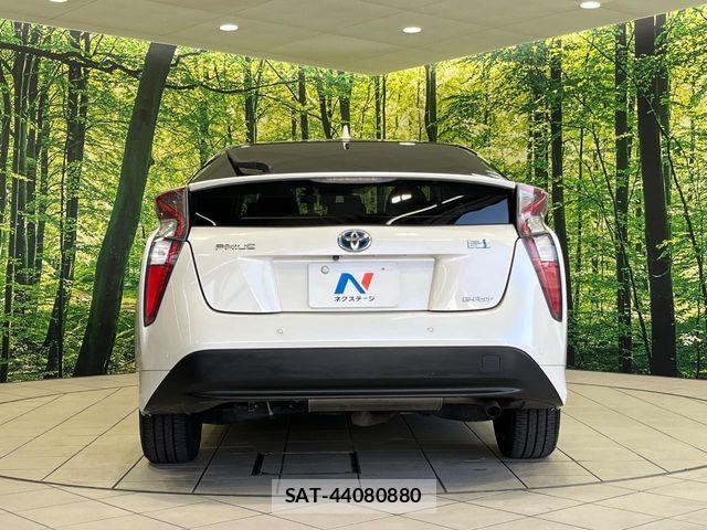 Toyota PRIUS 2018-01 6911493-15