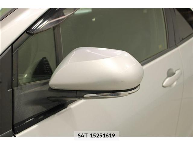Toyota PRIUS 2016-03 6911495-21