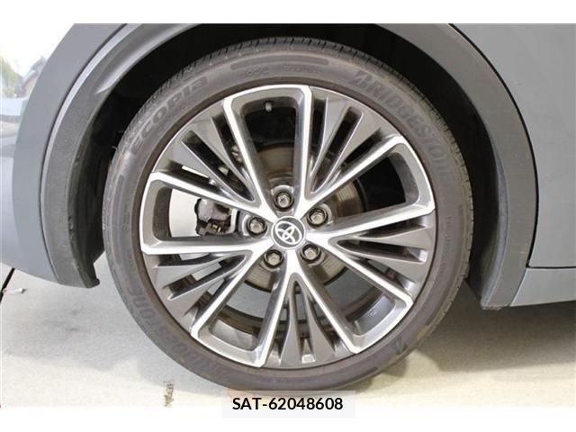 Toyota PRIUS 2023-04 6911480-23