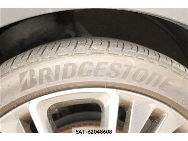 Toyota PRIUS 2023-04 6911480-26