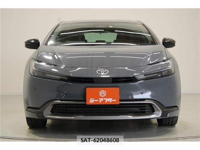 Toyota PRIUS 2023-04 6911480-7
