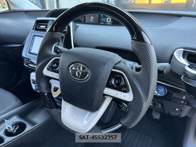 Toyota PRIUS 2016-07 6911494-5