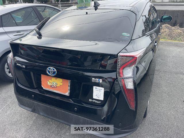 Toyota PRIUS 2016-05 6911489-0