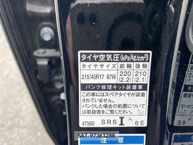 Toyota PRIUS 2016-05 6911489-18