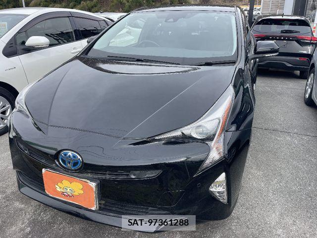 Toyota PRIUS 2016-05 6911489-1
