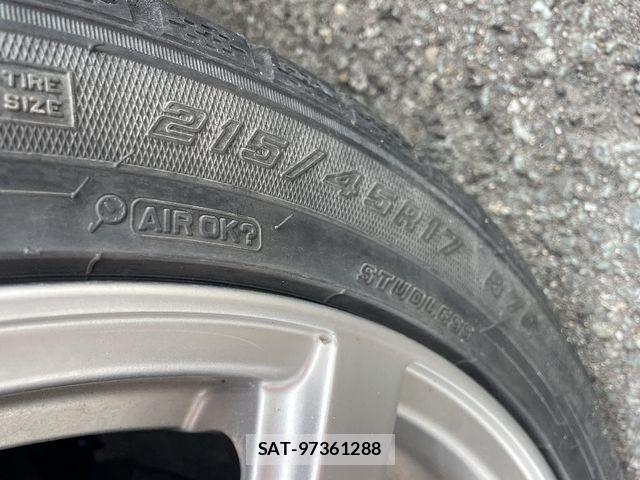 Toyota PRIUS 2016-05 6911489-21