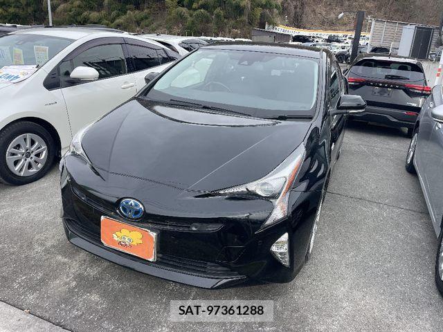 Toyota PRIUS 2016-05 6911489-2