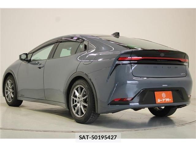 Toyota PRIUS 2023-10 6911481-9