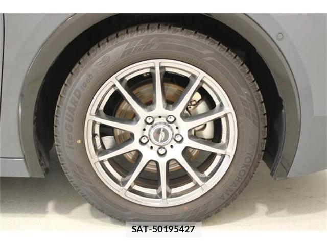 Toyota PRIUS 2023-10 6911481-21