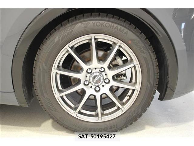 Toyota PRIUS 2023-10 6911481-23
