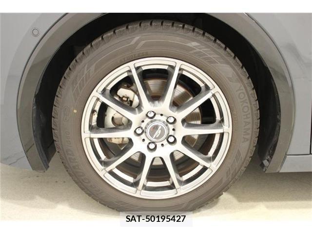 Toyota PRIUS 2023-10 6911481-24