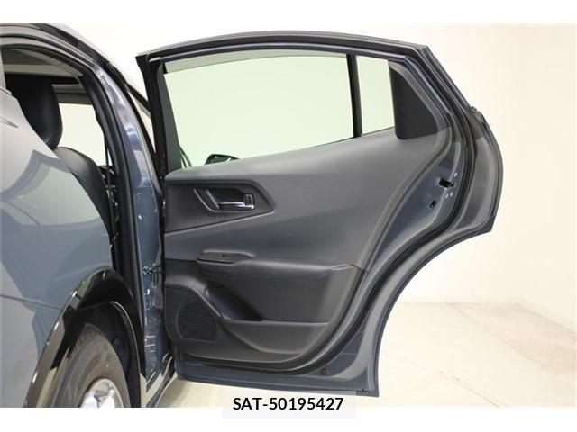 Toyota PRIUS 2023-10 6911481-29