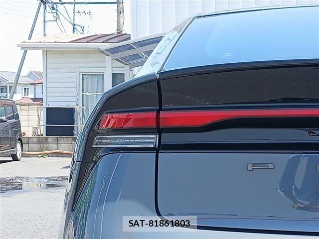 Toyota PRIUS 2023-03 6911484-27