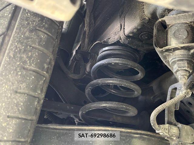 Toyota PRIUS 2019-12 6997429-19