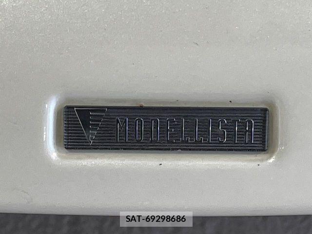 Toyota PRIUS 2019-12 6997429-2