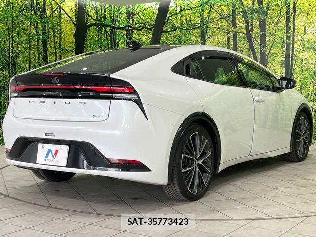 Toyota PRIUS 2023-11 6997422-18