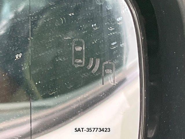 Toyota PRIUS 2023-11 6997422-4