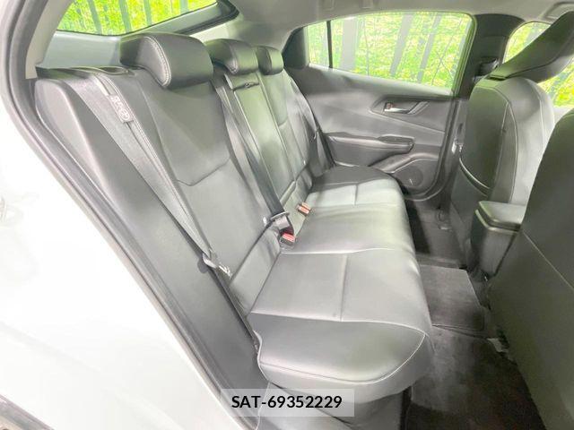 Toyota PRIUS 2024-01 7223877-11