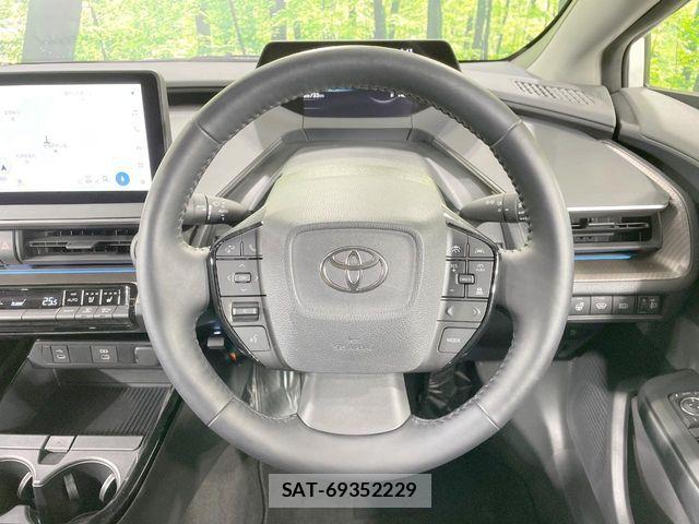 Toyota PRIUS 2024-01 7223877-13