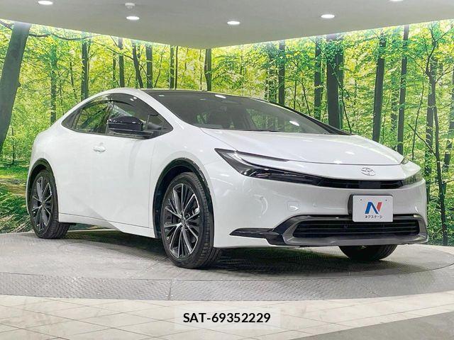 Toyota PRIUS 2024-01 7223877-18