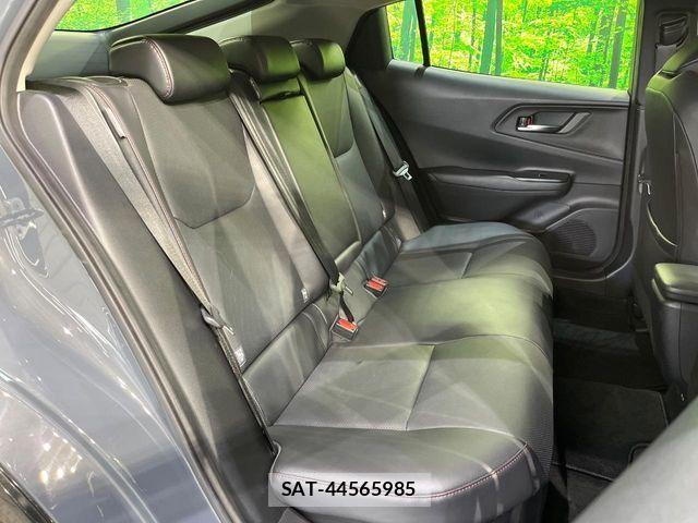 Toyota PRIUS 2023-04 7223873-10