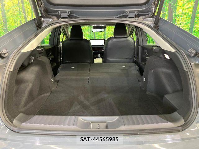 Toyota PRIUS 2023-04 7223873-11