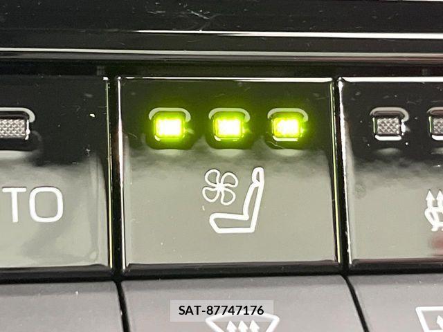 Toyota PRIUS 2023-12 7218417-6