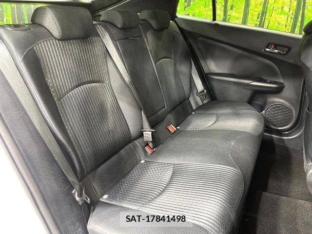Toyota PRIUS 2018-09 7217906-9