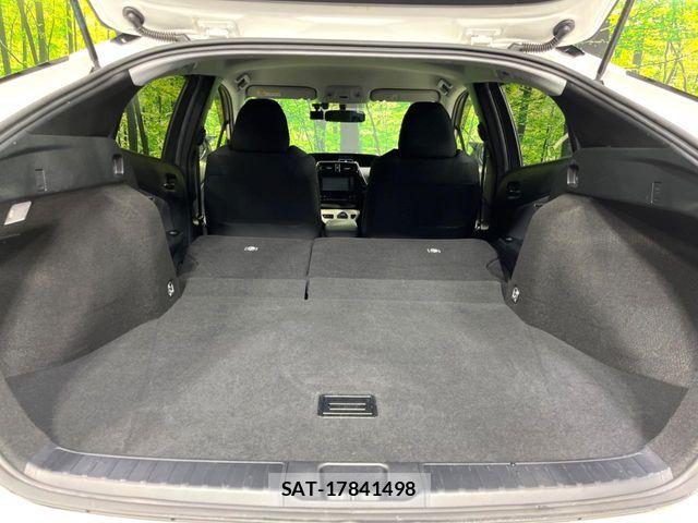 Toyota PRIUS 2018-09 7217906-10