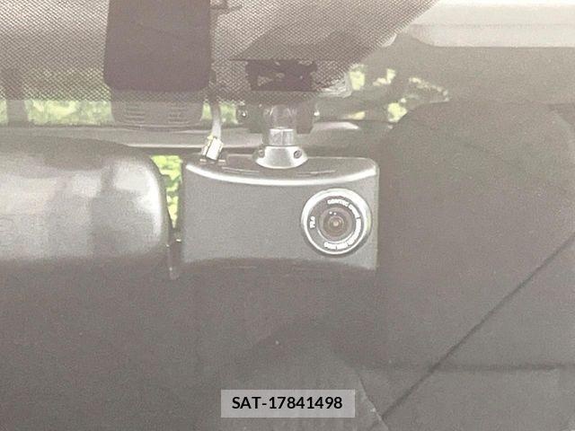 Toyota PRIUS 2018-09 7217906-6