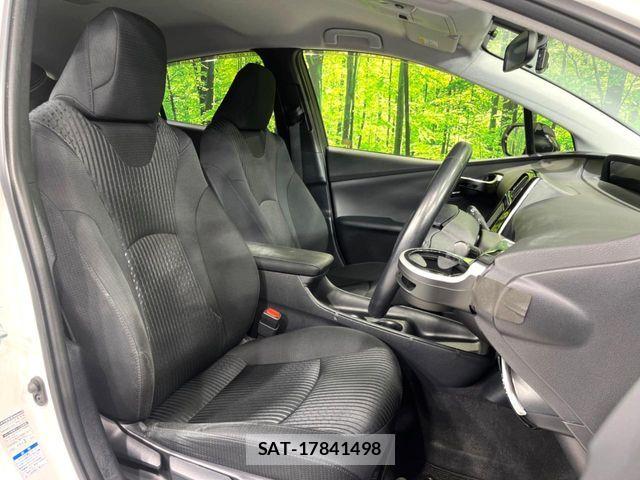 Toyota PRIUS 2018-09 7217906-8