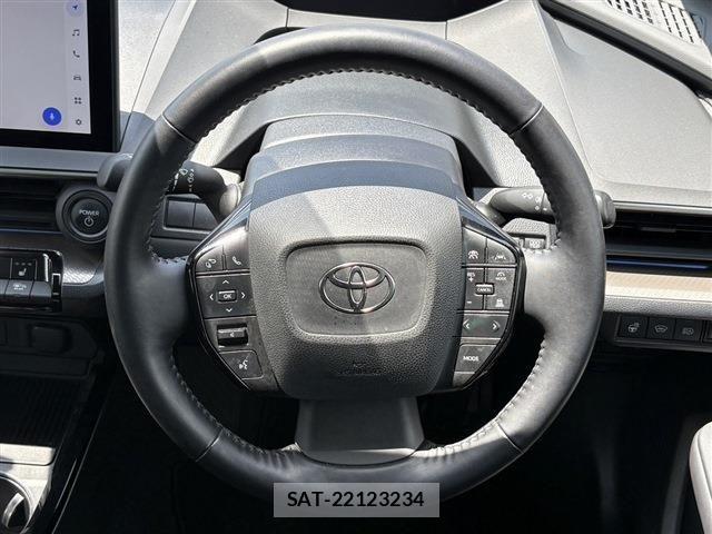 Toyota PRIUS 2023-04 7223875-17
