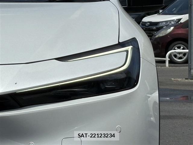 Toyota PRIUS 2023-04 7223875-24